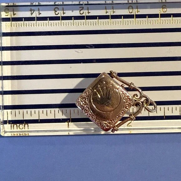 10k Gold Locket Celestial Moon and Stars 4.2g VINTAGE - Picture 13 of 17